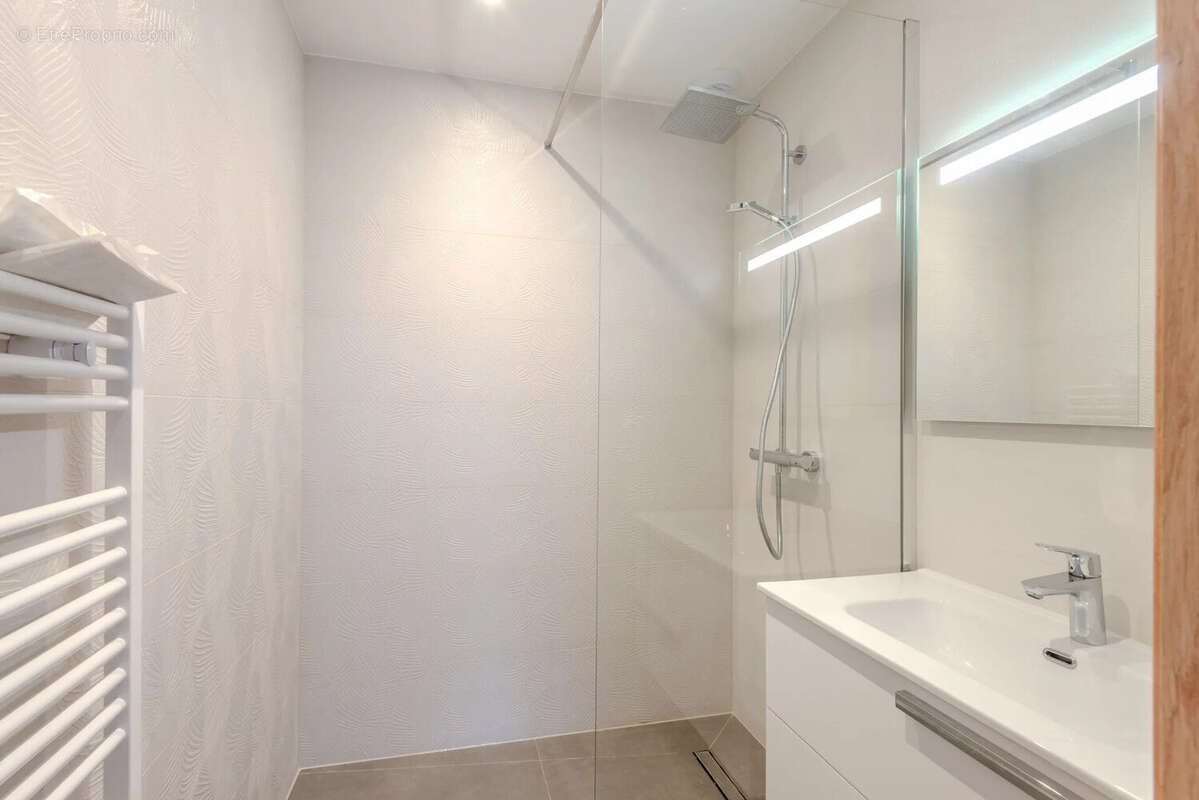 Appartement à NEUVECELLE