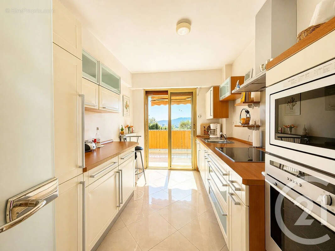 Appartement à LE CANNET