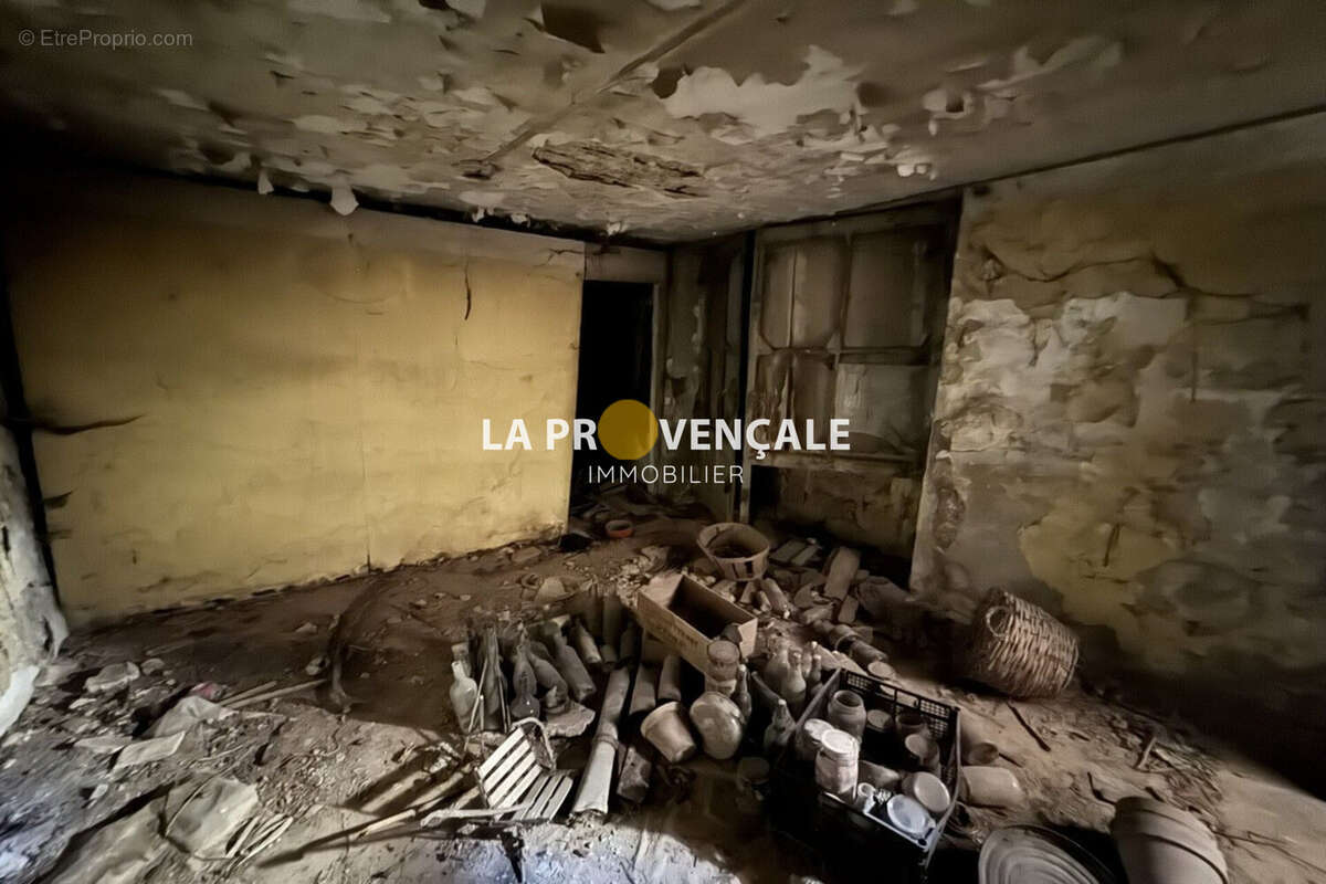 Appartement à POURCIEUX