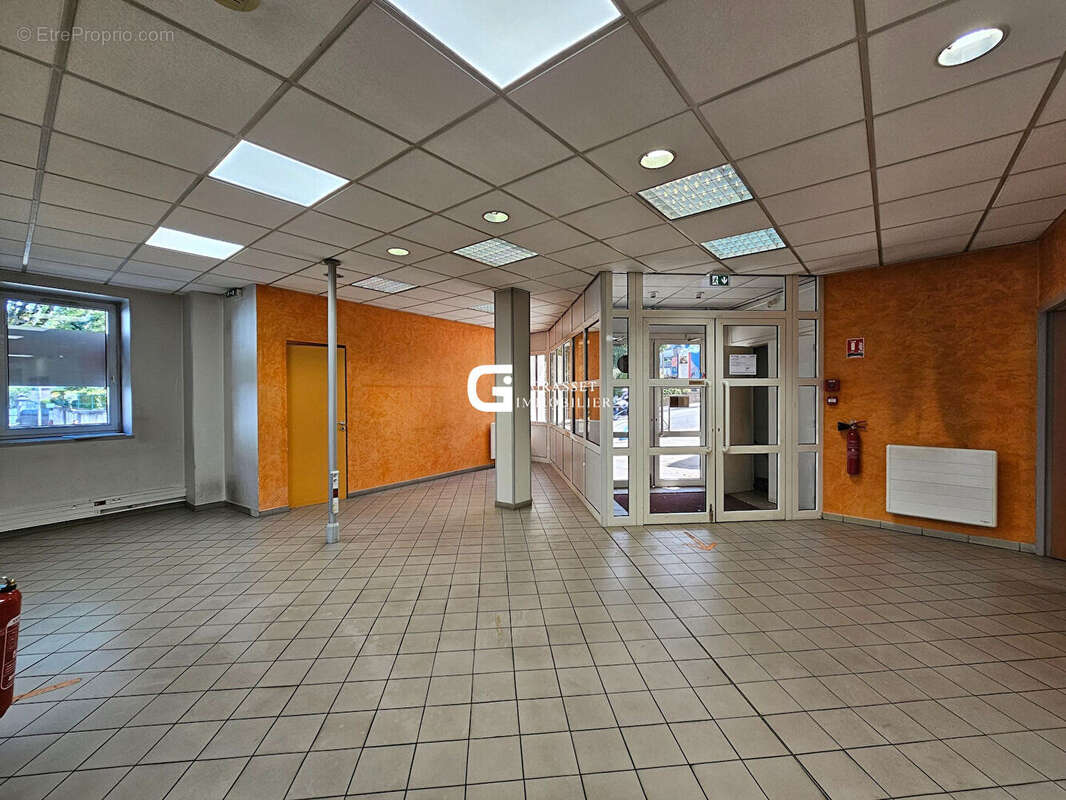 Commerce à OYONNAX