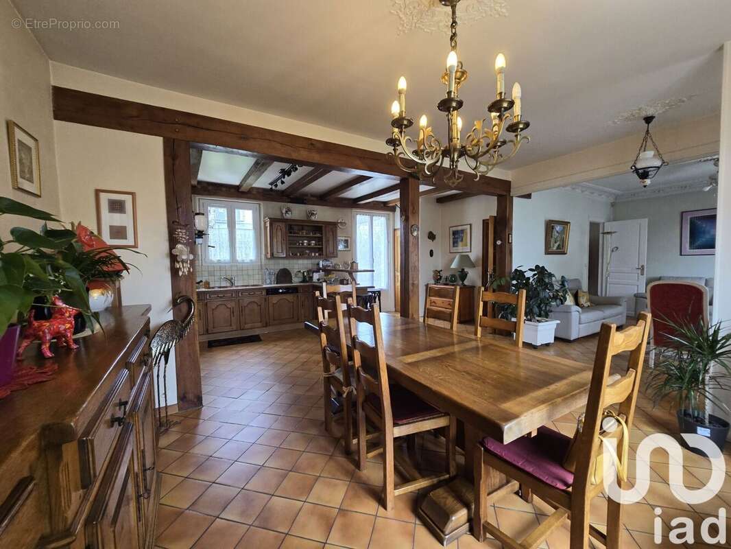 Photo 3 - Maison à VILLEMOMBLE