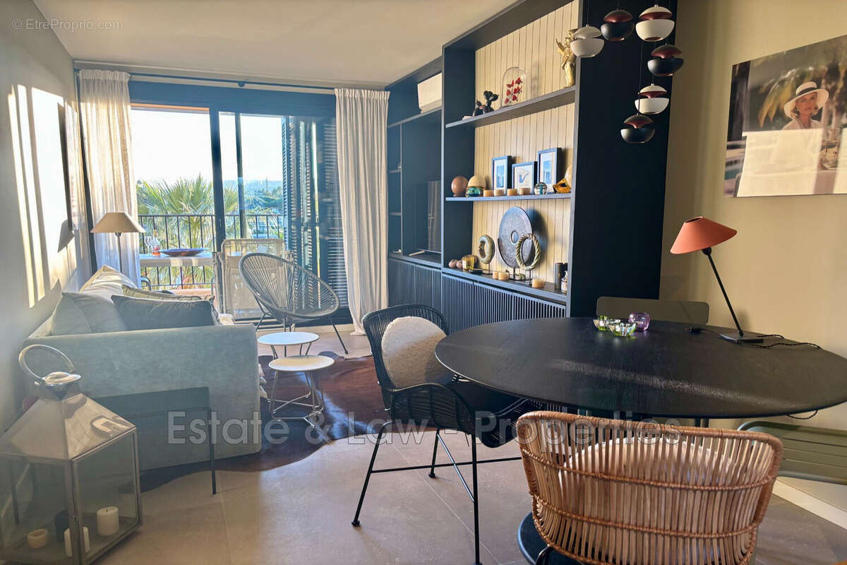 Appartement 39 m² à Cogolin  - photo 2