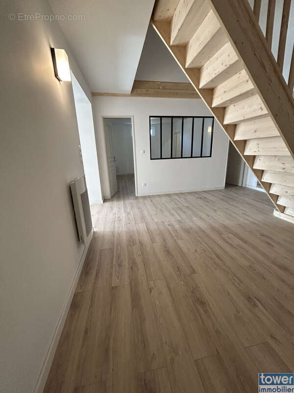 Maison à SAMONAC