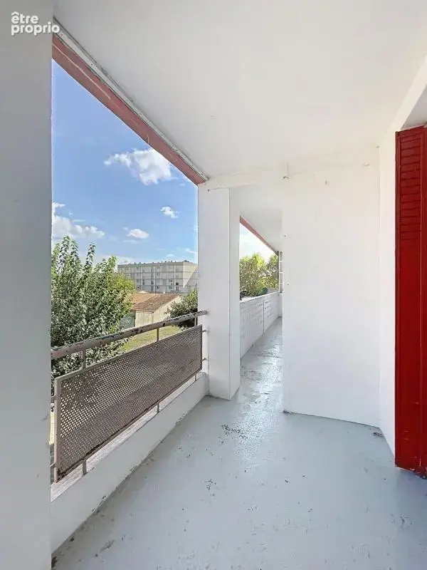 Appartement à LE PONTET