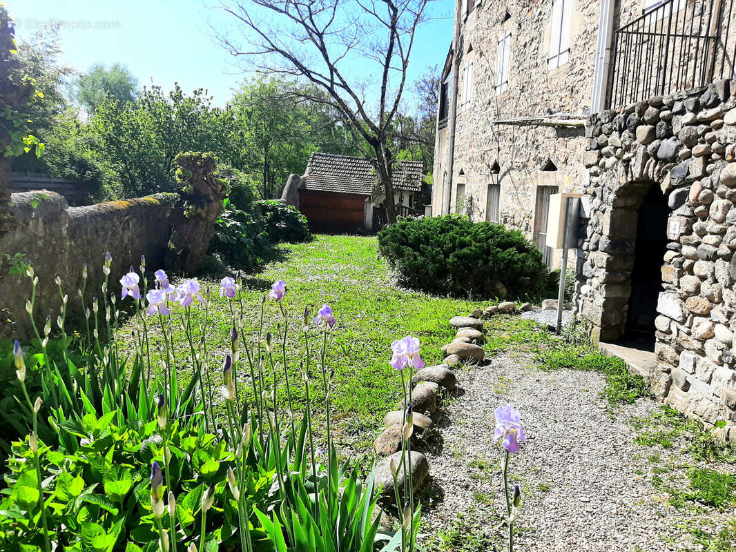 Appartement à SAINT-PRIVAT