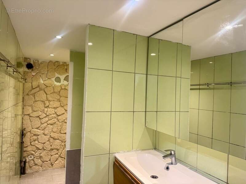 Appartement à MARSEILLE-2E