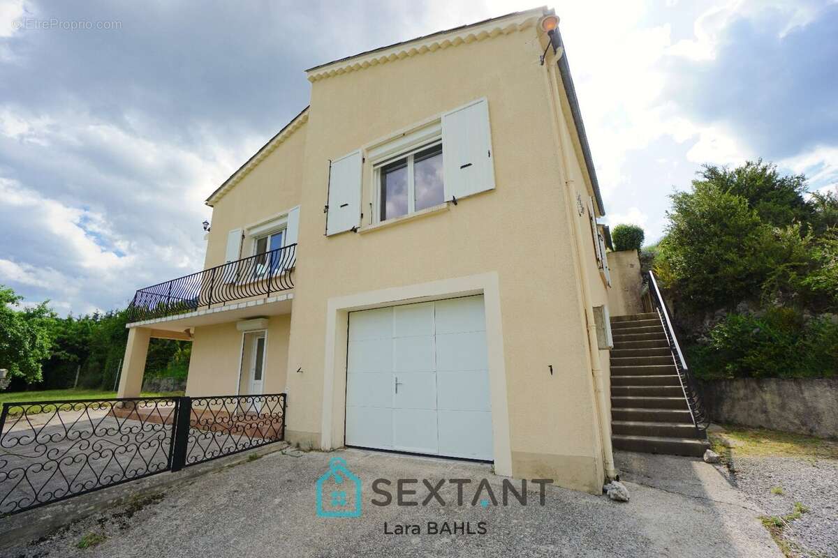 Maison à CASTELLANE