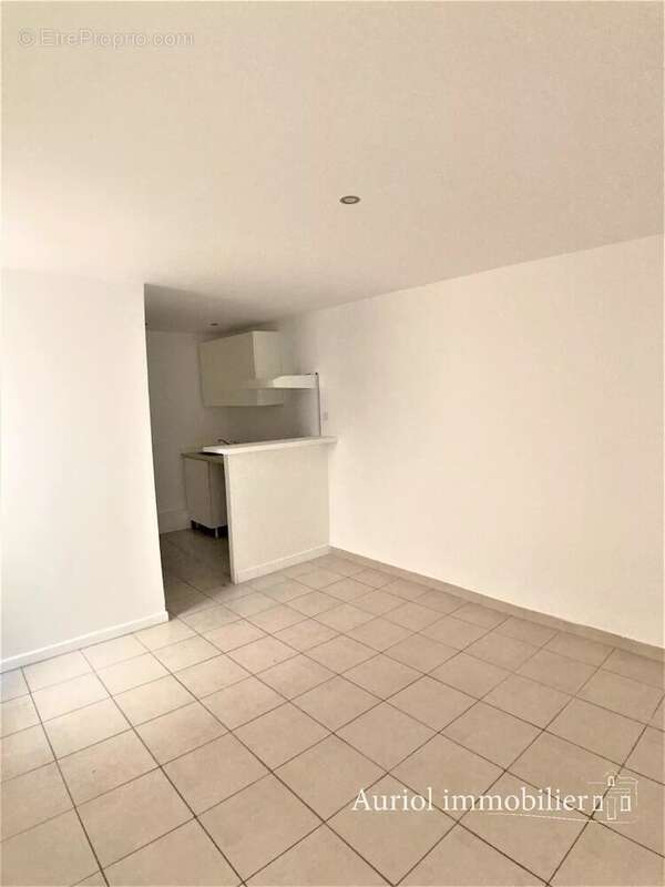 Appartement à AURIOL