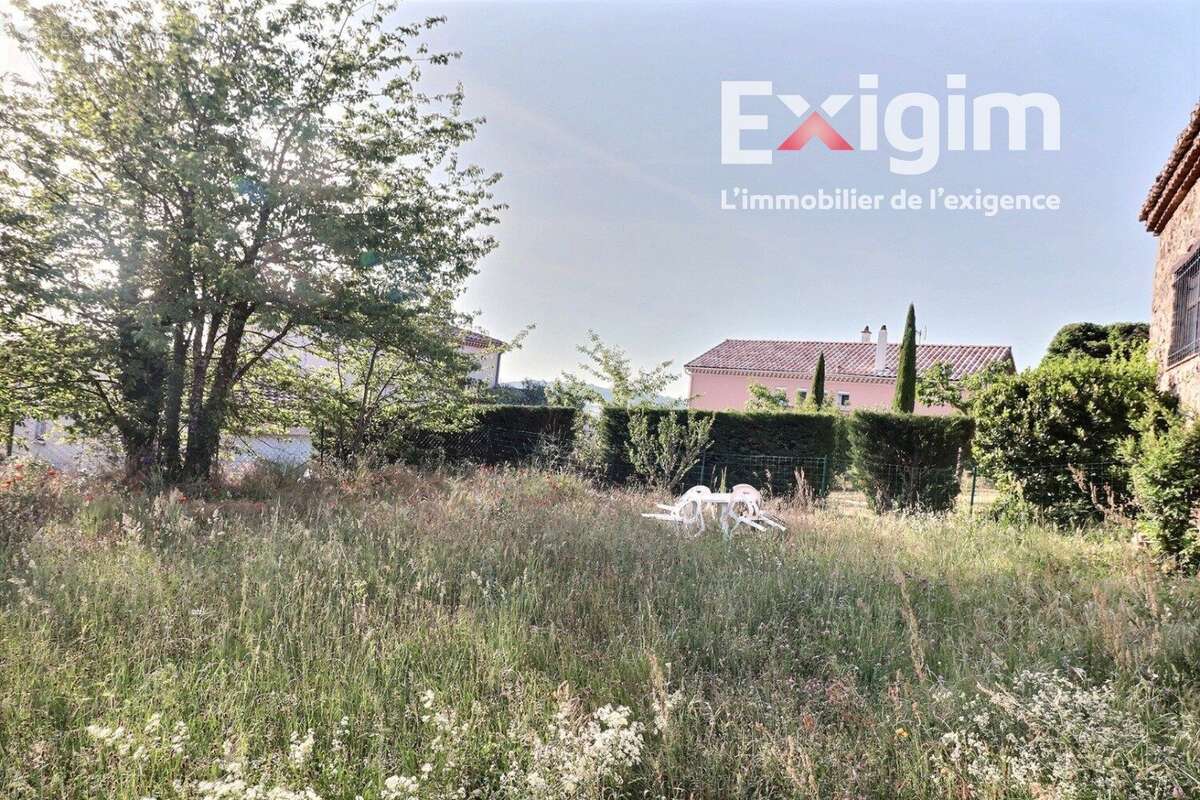 Maison à SAINT-BARTHELEMY-LE-PLAIN