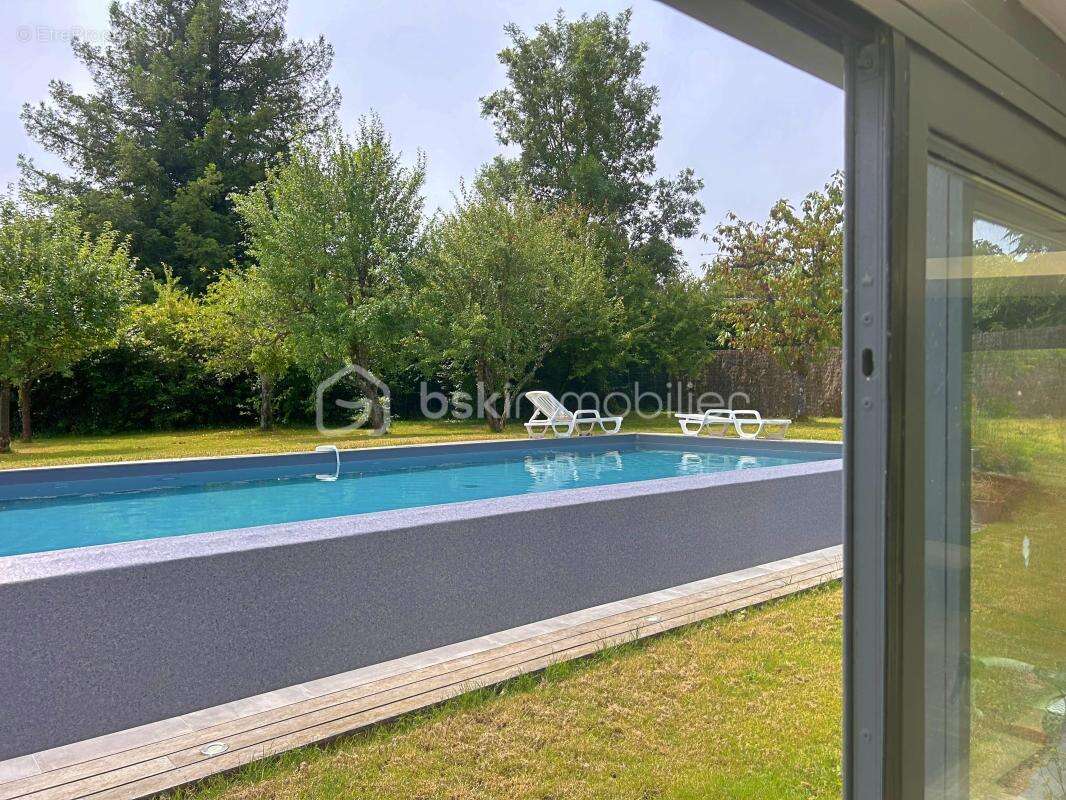 Superbe maison de campagne – 6 pièces – 168 m² - Terrain clos, arboré et sans vis à vis - Très calme ! - photo 10