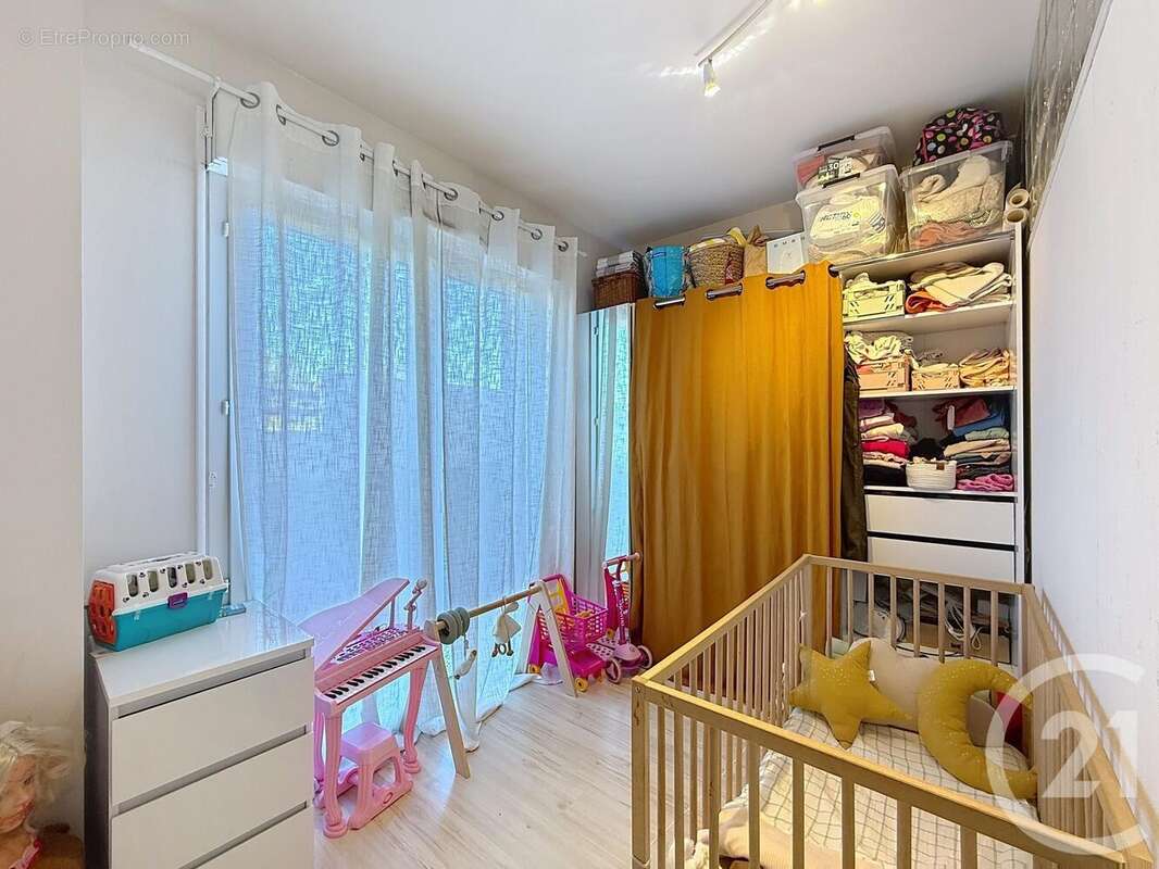 Appartement à SAINT-PARRES-AUX-TERTRES