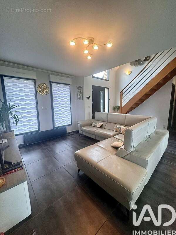 Photo 3 - Maison à SAILLY-LABOURSE
