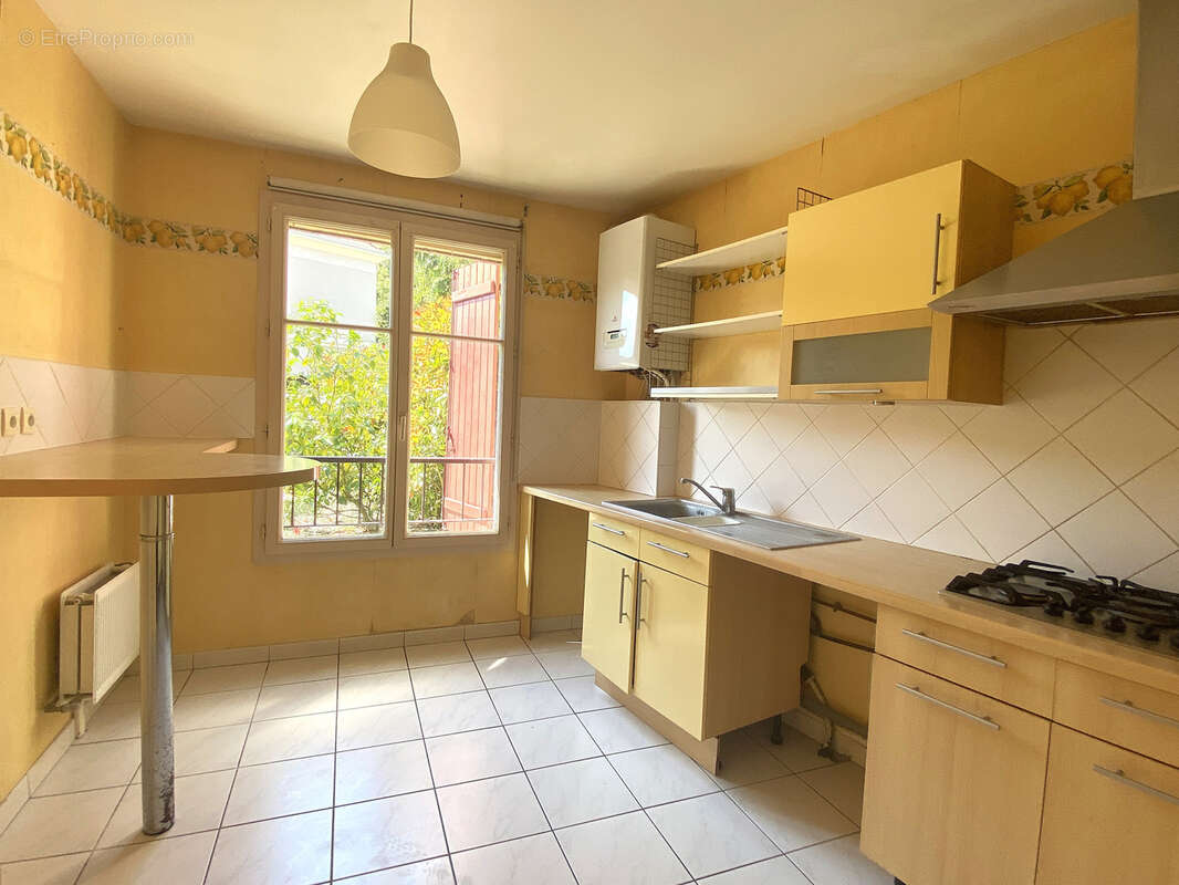 Maison à SERRIS