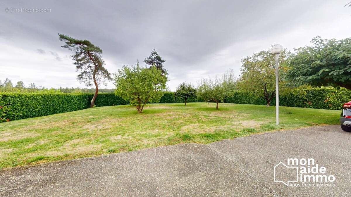 Commerce à CASTELJALOUX