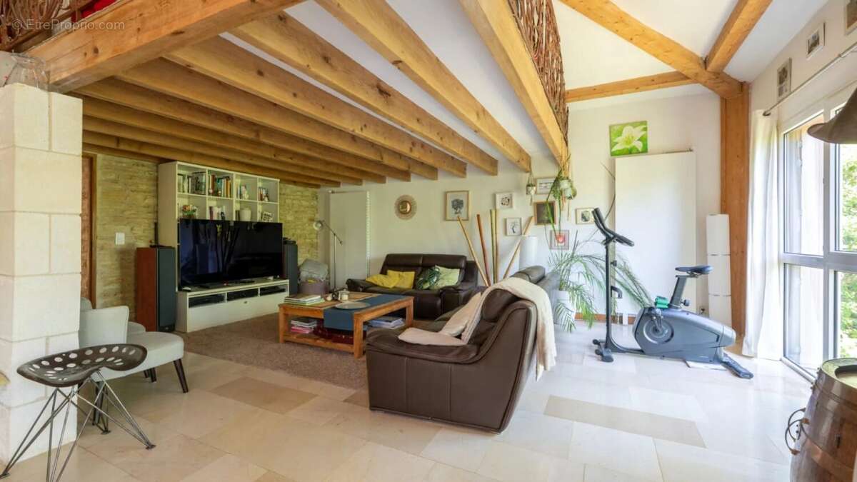 SECTEUR GOURDON - Au calme, Spacieuse Maison contemporaine avec - photo 14