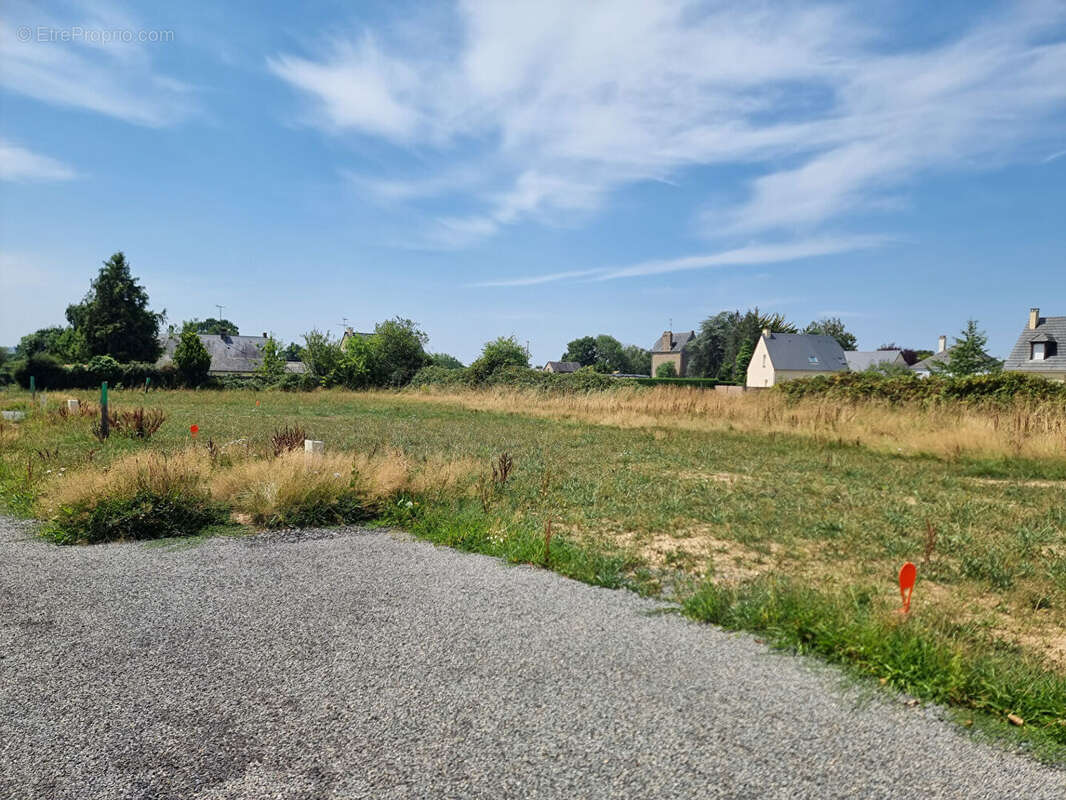 Terrain à bâtir de 471 m²  Ducey-les-Chéris - photo 3