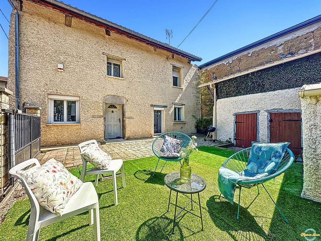 Maison à BOURGOIN-JALLIEU