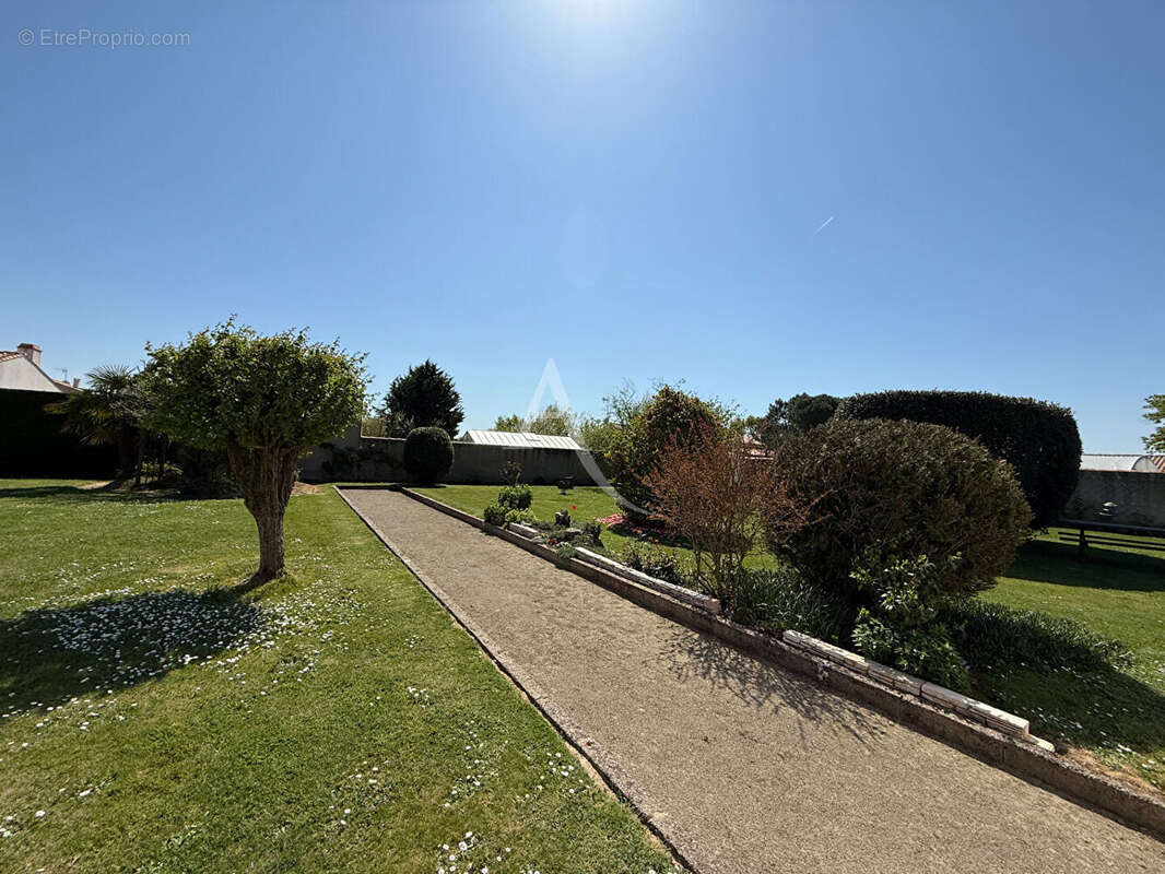 Maison à L'AIGUILLON-SUR-VIE