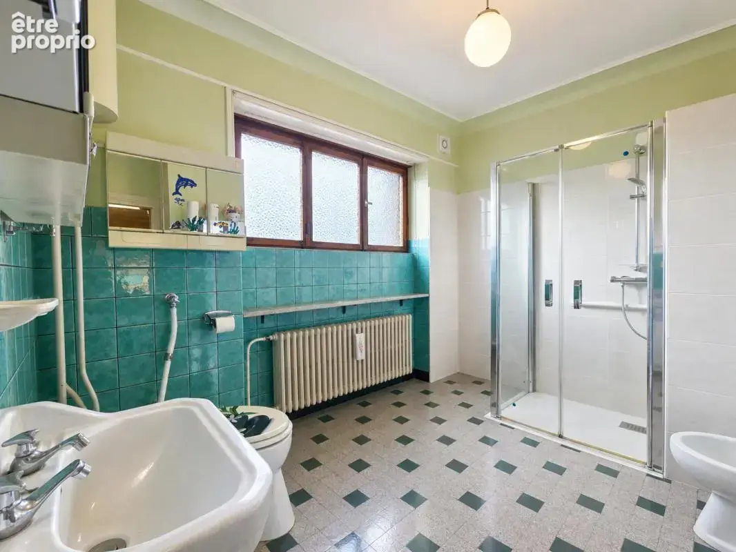 Maison 4 pièces de 106 m² avec grand terrain et dépendances — Stiring- - photo 4