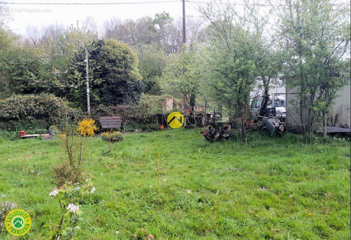 Maison à DUN-LE-PALESTEL