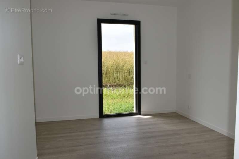 Maison à SAINT-MARCEL