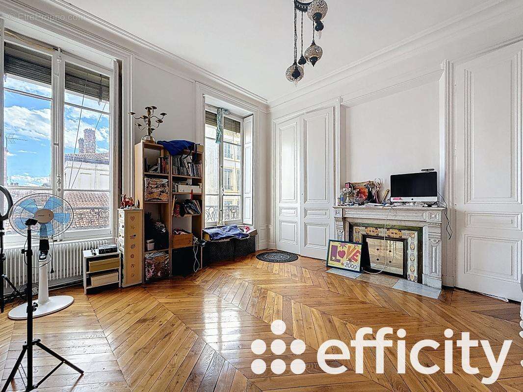 Appartement à LYON-1E