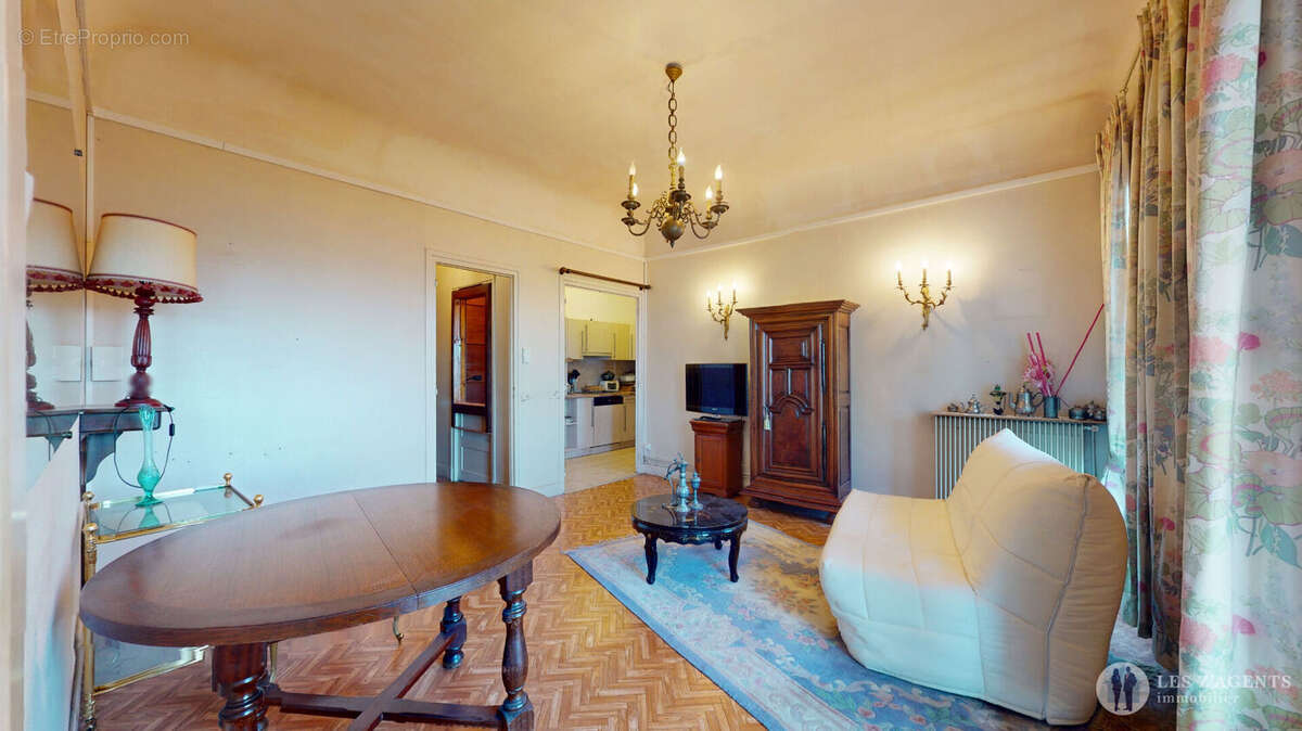 Appartement à AIX-LES-BAINS