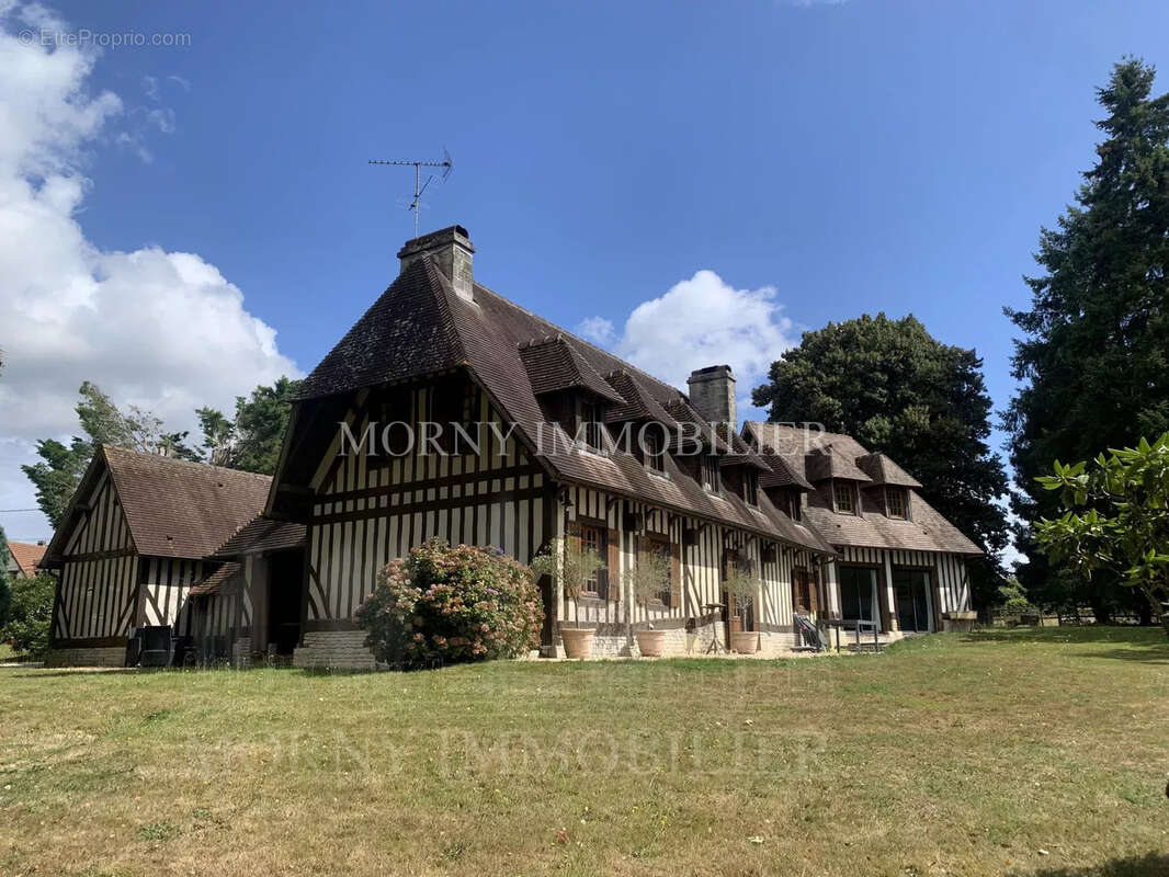 Maison à PONT-L'EVEQUE