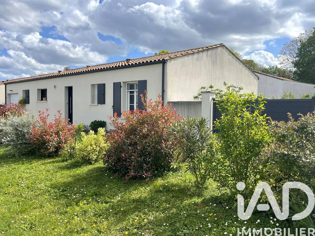 Photo 1 - Maison à SAINTE-GEMME