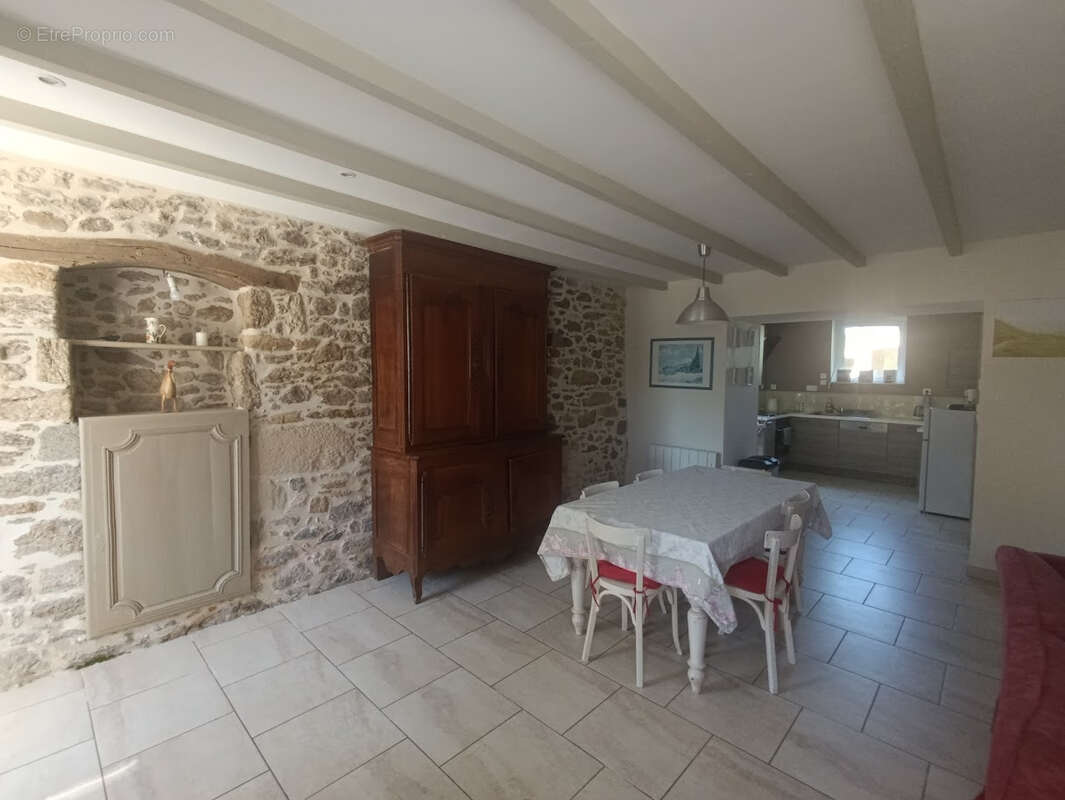 Maison à CREHEN