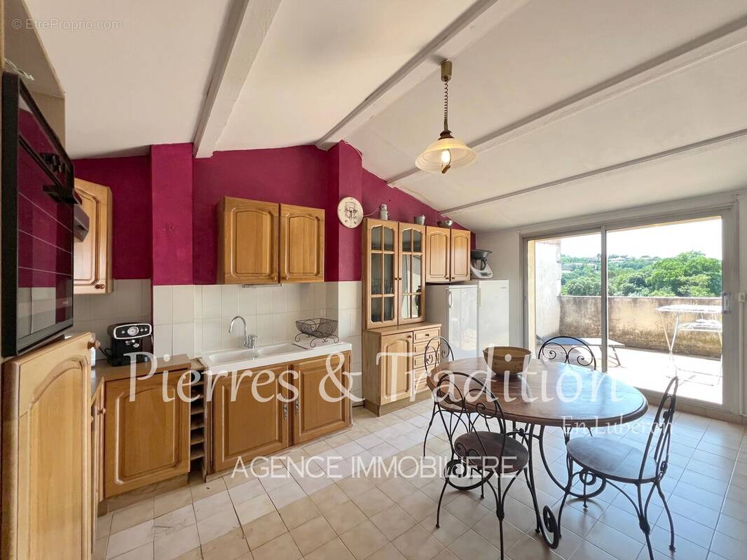 Appartement à APT