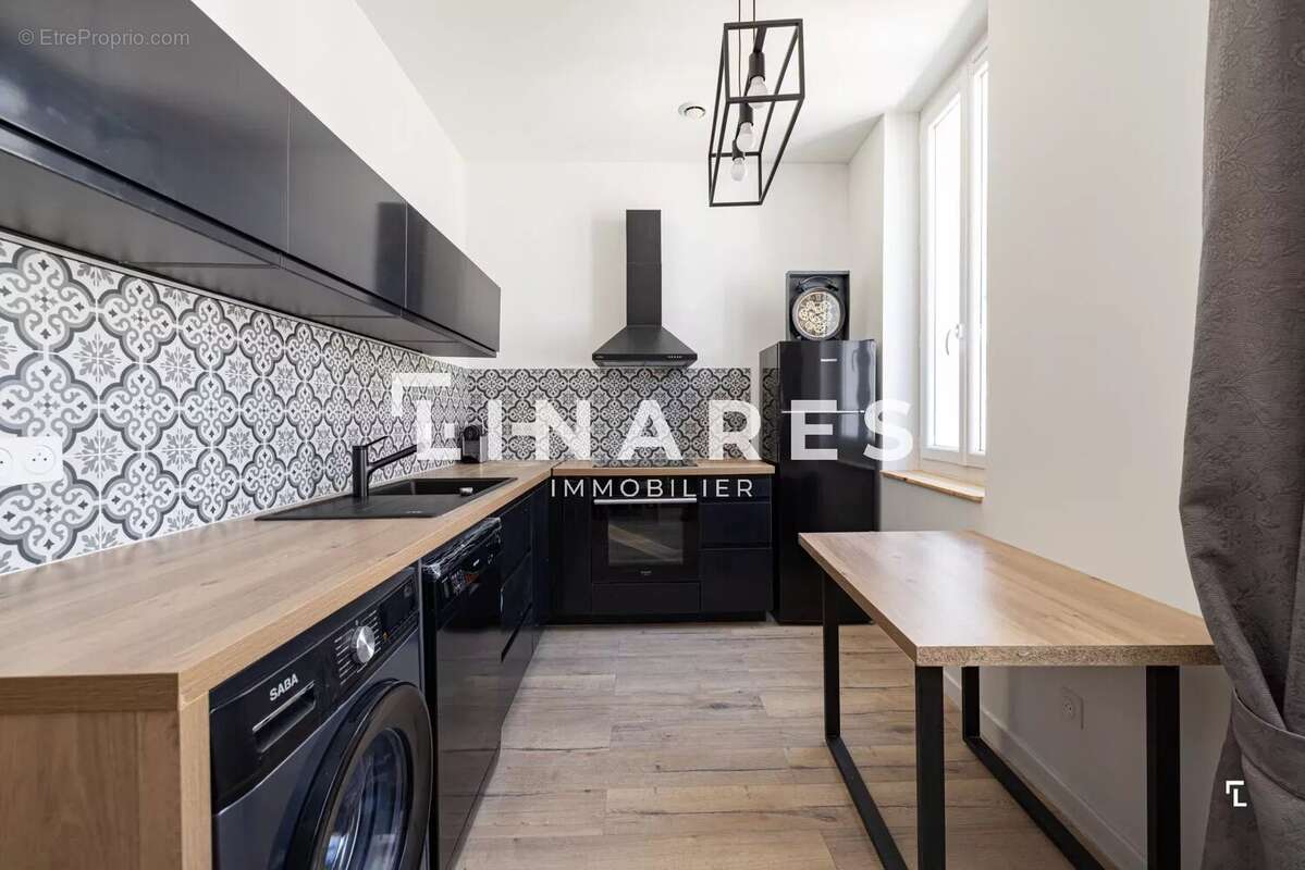 Appartement à MARSEILLE-1E