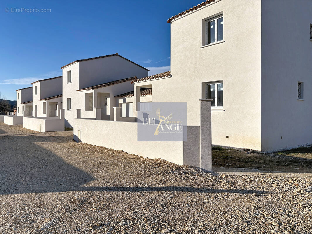 Maison à VALLON-PONT-D'ARC