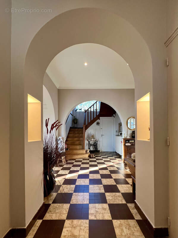 Maison à SAINT-JUST-SAINT-RAMBERT