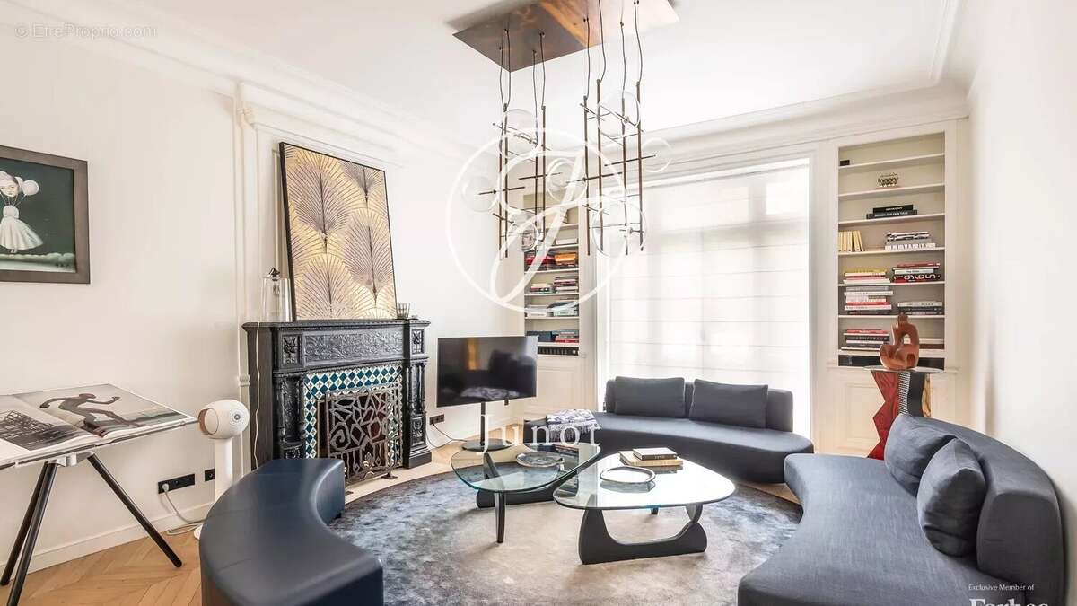 Maison à PARIS-16E
