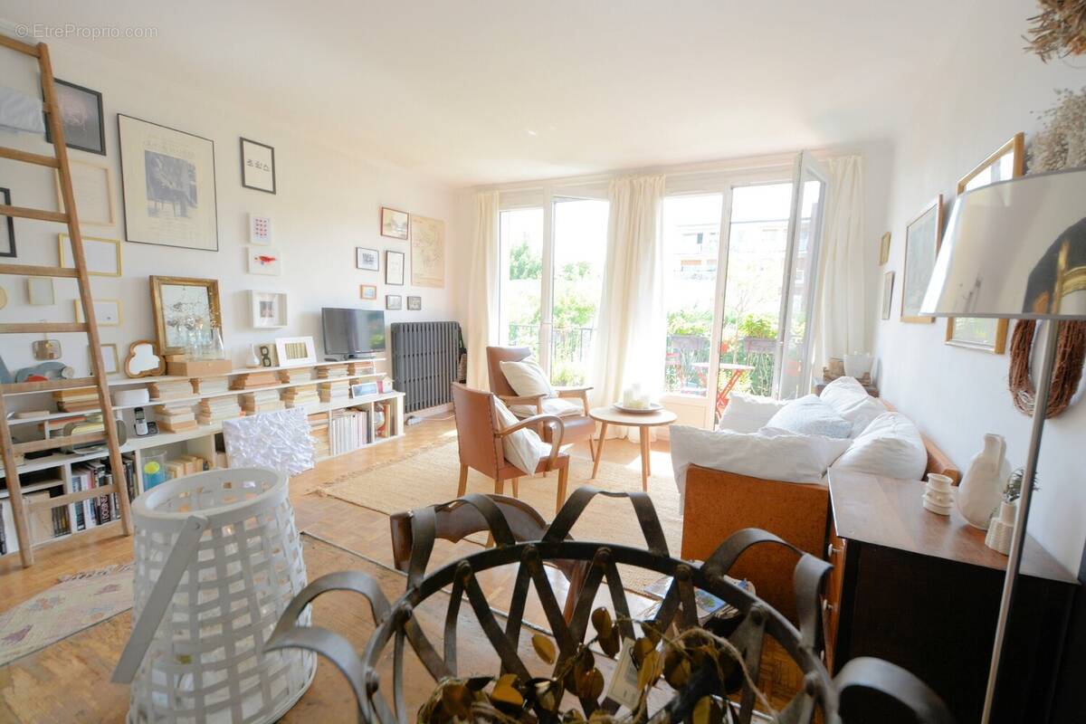 Appartement à SAINT-MAUR-DES-FOSSES