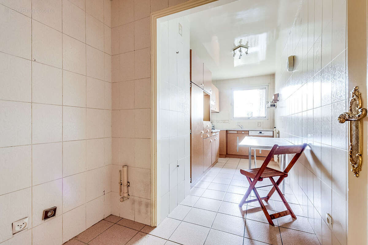 Appartement à PARIS-20E