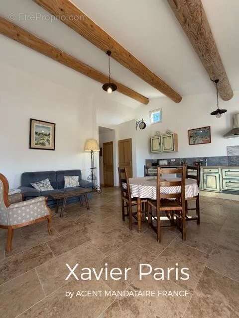 Maison à CABRIERES-D&#039;AIGUES