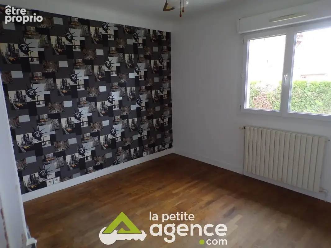 Maison 3 pièces 85 m² à vendre à La Guerche-Sur-L'aubois (18150) - photo 8