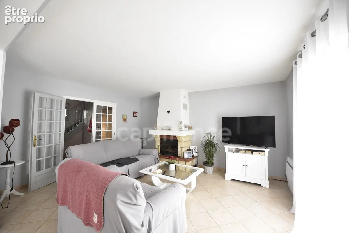 Maison familiale 5 chambres - Beaux volumes - Proche VERNON - photo 5