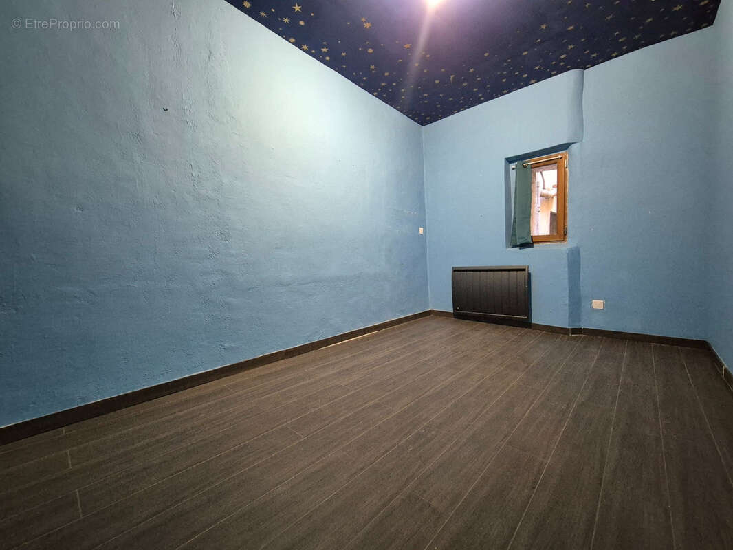 Appartement à AUPS