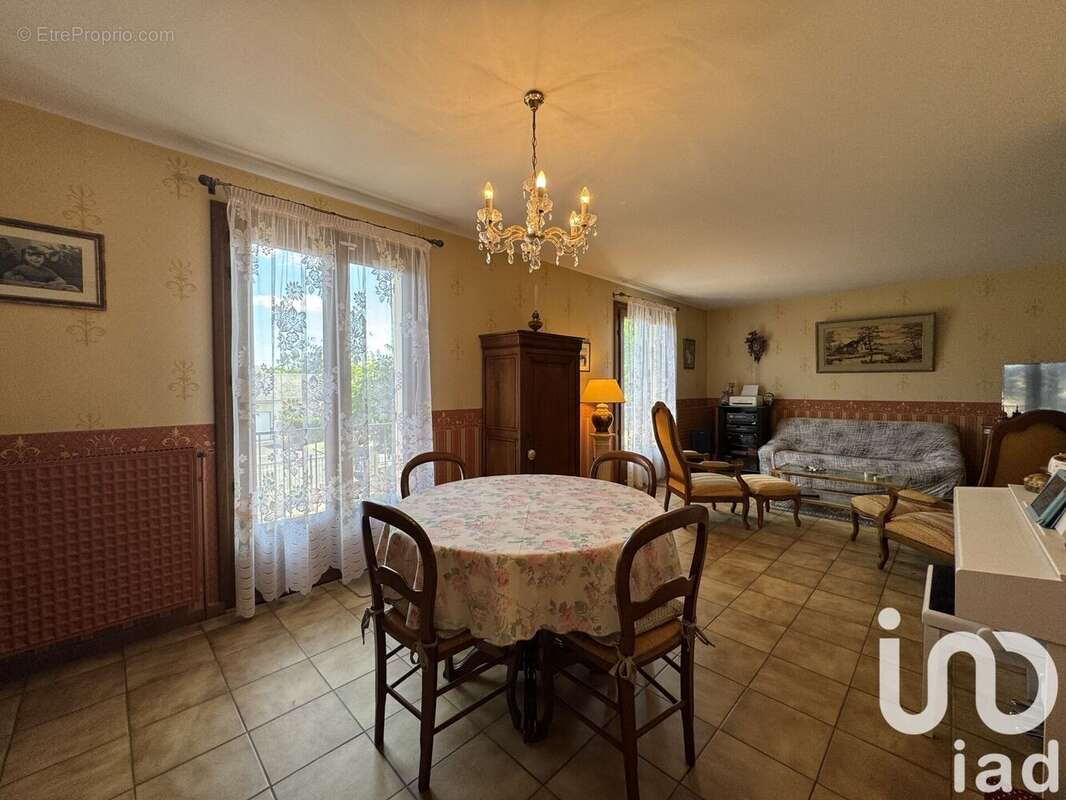 Photo 4 - Maison à AVOINE