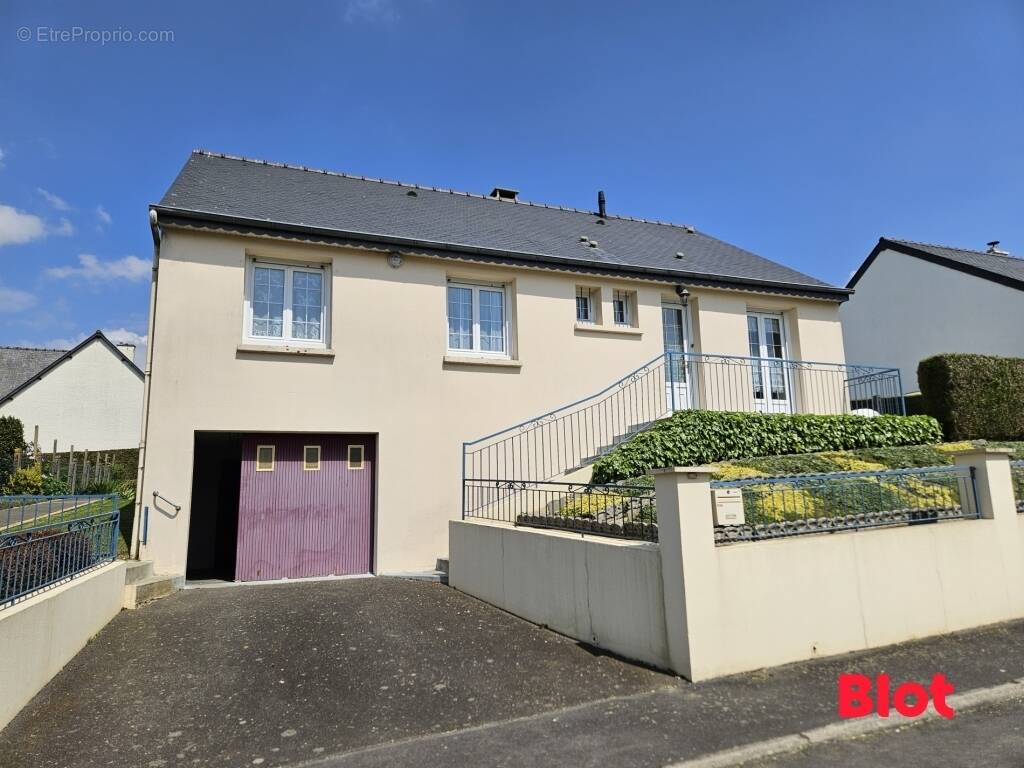 Maison à LA CHAPELLE-JANSON