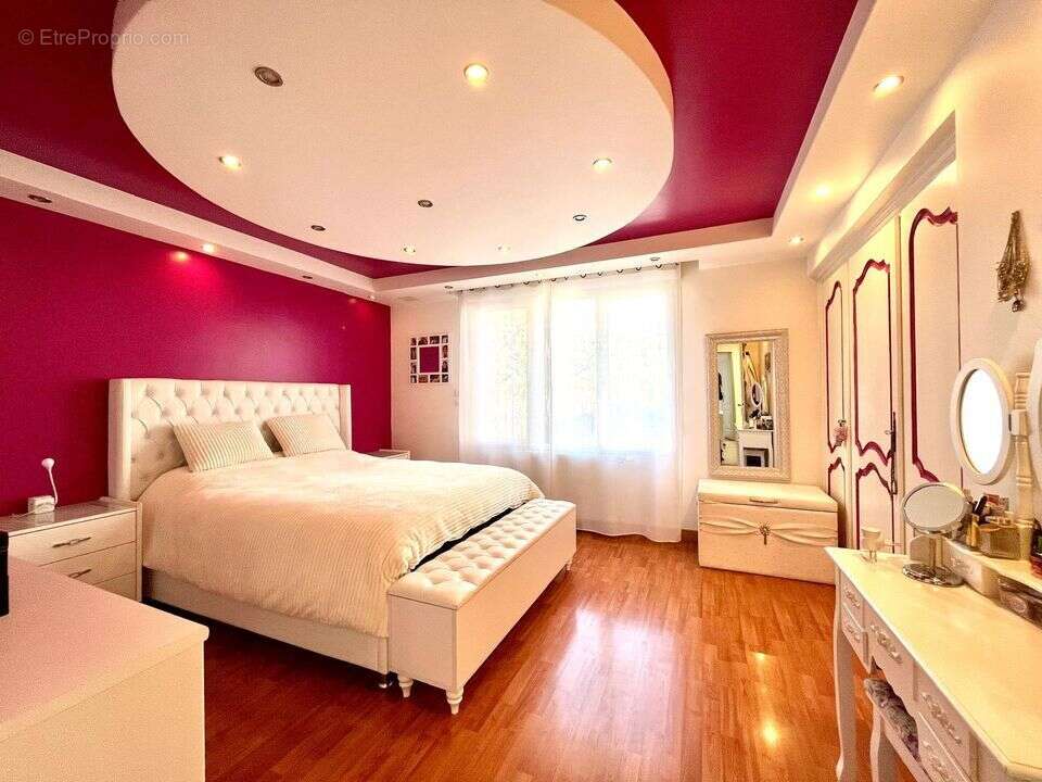 Appartement à VETRAZ-MONTHOUX
