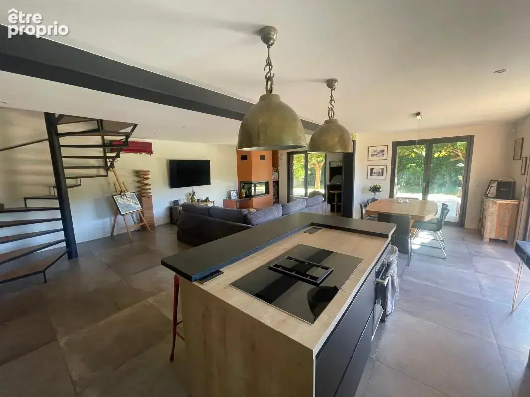 A vendre sanary sur mer 83110 arriere pays superbe villa familiale au cour d un environnement campagne - photo 7