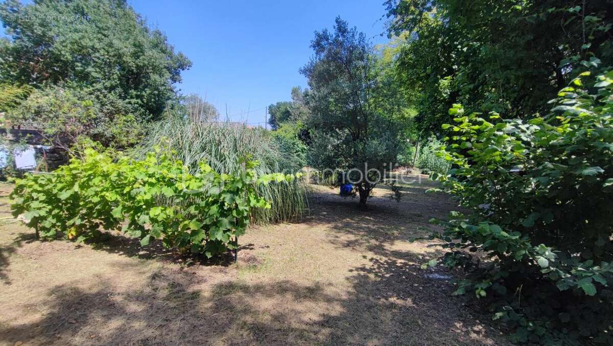 Maison à RIBAUTE-LES-TAVERNES