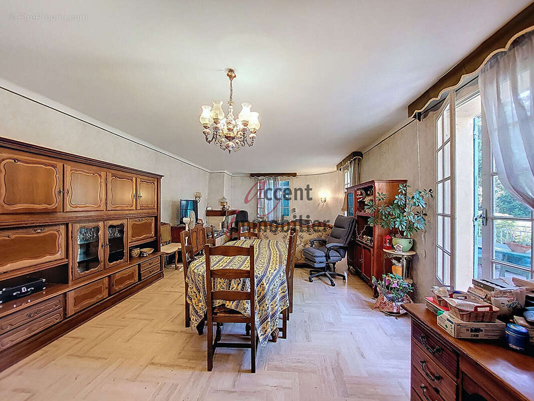 Maison à CHATEAURENARD