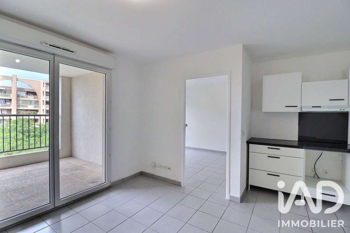 Photo 3 - Appartement à MARSEILLE-10E