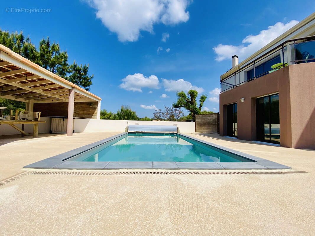 Maison à SAINT-PALAIS-SUR-MER