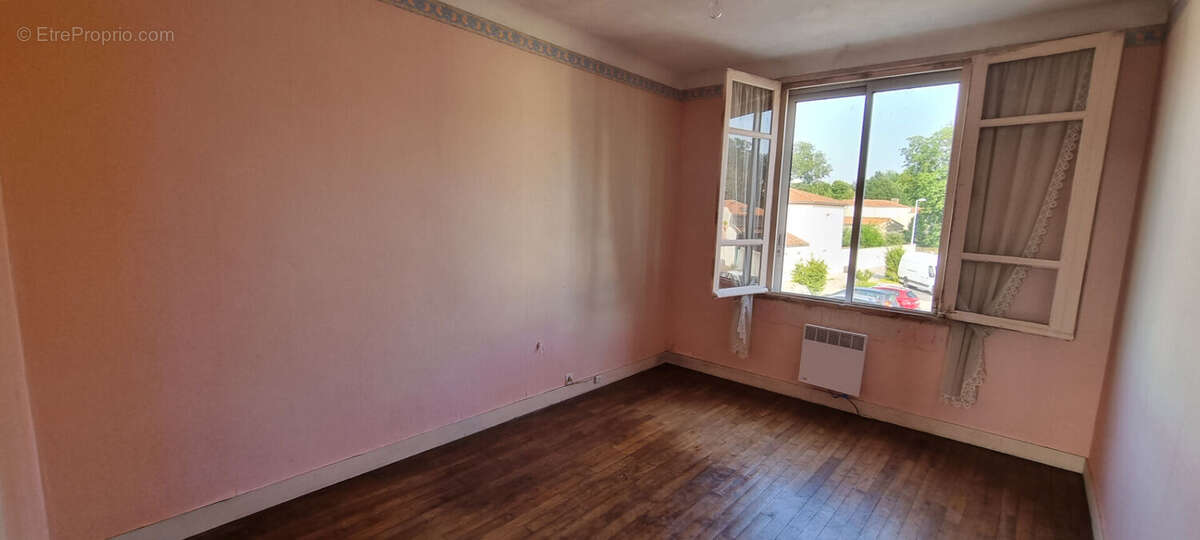 Maison à SAINT-DENIS-LA-CHEVASSE